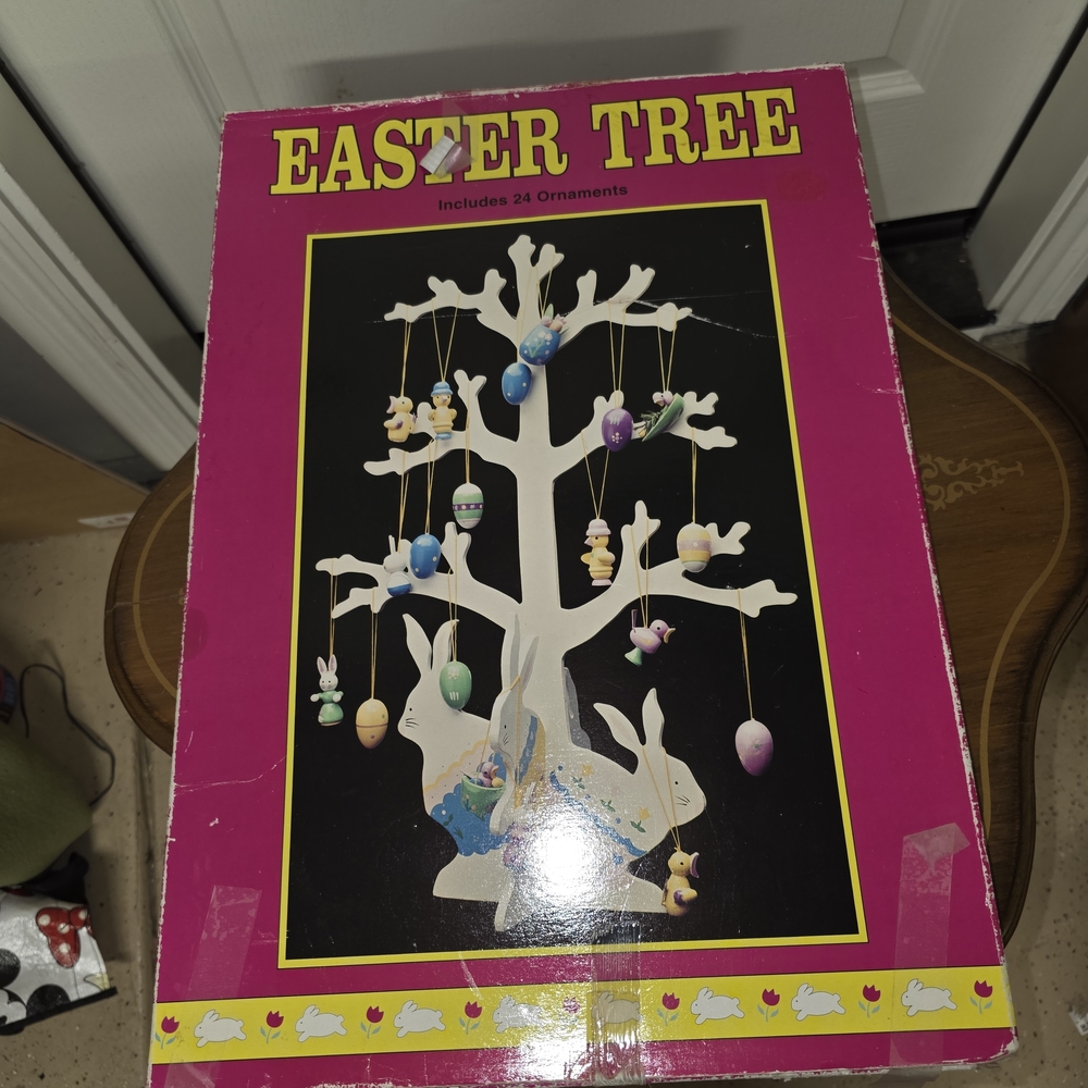 Easter Tree with 24 Ornaments - White